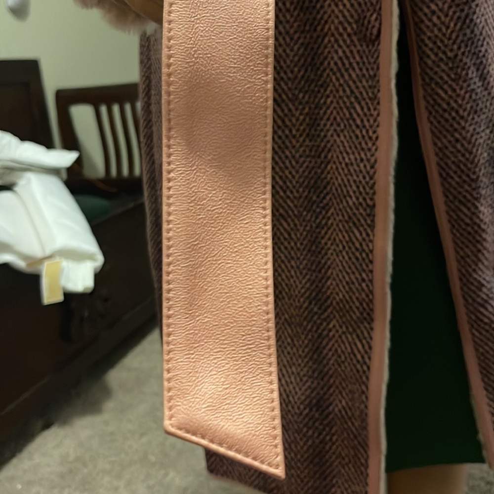New Multi faux fur / micro suede midi winter coat with  snaps and belt. - Picture 6 of 8